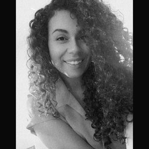 Meet your Posher, Aisha